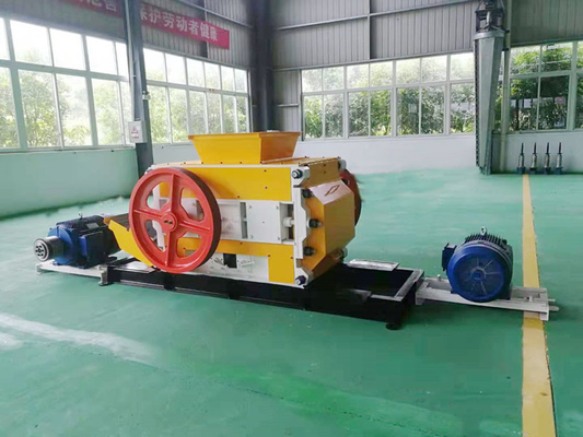 สายการผลิตอิฐดินเหนียวประหยัดพลังงานเครื่อง Crusher ม้วนความเร็วสูง