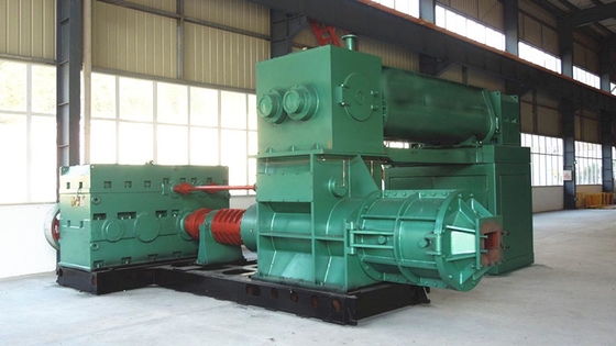 30000kg น้ำหนักอัตโนมัติเครื่องอัดรีดสูญญากาศเครื่องอิฐดินเหนียวการดำเนินงานที่มั่นคง