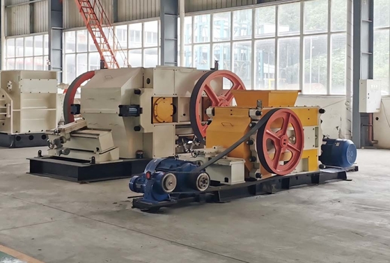 อุปกรณ์แปรรูปแร่อิฐดินเหนียวลูกกลิ้งคู่ Fine Crusher