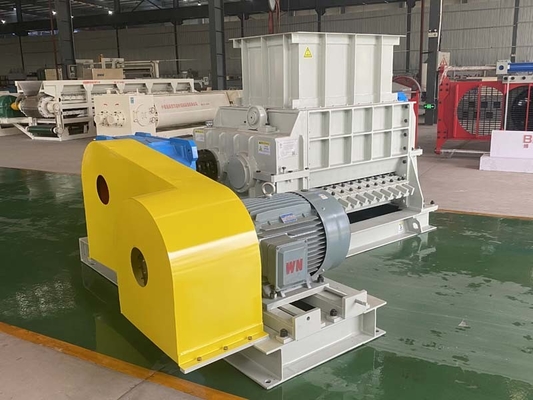 30 - 70m3 / H Double Toothed Roll Crusher AC Motor เครื่องจักรแปรรูปวัตถุดิบ