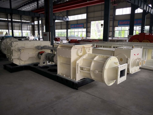 เครื่องทําอิฐดินดินดิน อิฐมือ เครื่องทําอิฐโรงงาน เครื่อง extruder วัคูัม EV ในเคนย่า