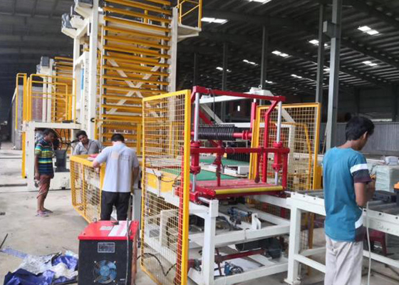 เครื่องอบอิฐดินเผาเครื่องขนถ่ายระบบอัตโนมัติได้รับการรับรอง ISO9001