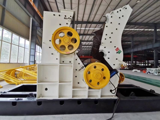 อุปกรณ์แปรรูปแร่ที่กำหนดเอง 220V / 380V Double Rotor Hammer Crusher