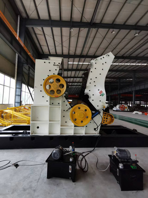 HC1200 * 2A 380V Hammer Mill Crusher อุปกรณ์สำหรับการแปรรูปแร่
