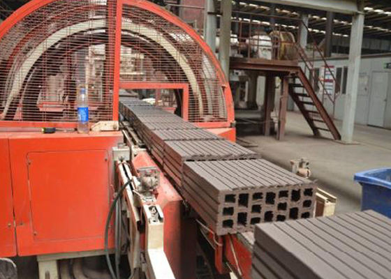 เครื่องทําอิฐดินแบบอัตโนมัติเต็มขนาดใหญ่ สําหรับโครงการ Tunnel Kiln With Dryer Chamber