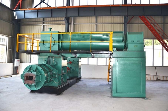 30000kg น้ำหนักอัตโนมัติเครื่องอัดรีดสูญญากาศเครื่องอิฐดินเหนียวการดำเนินงานที่มั่นคง