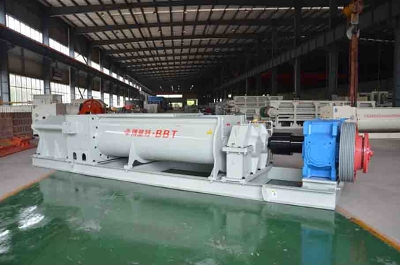 เครื่องทำอิฐแดงอัตโนมัติ 30 - 40m³ / H ความจุเครื่องผสมพายแนวนอน