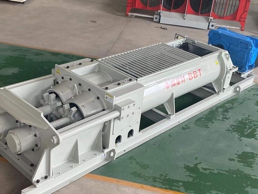 เครื่องทำอิฐแดงอัตโนมัติ 30 - 40m³ / H ความจุเครื่องผสมพายแนวนอน