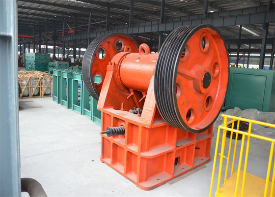 Jaw Roller Crusher Machine สำหรับสายการผลิตเตาเผาอิฐดินเผา