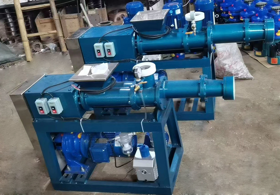 เครื่องปั้นดินเผาดินเผา Pug Mill เครื่องอัดรีดสูญญากาศสำหรับห้องปฏิบัติการ
