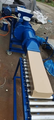 เครื่องปั้นดินเผา Pug Mill Machine เครื่องผสม Extruder อิฐดินเหนียวขนาดเล็ก