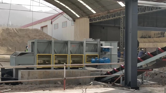 380V 440V ดินดินดินหมาก Fly Ash เครื่องจักรอาหารถ่านหินสําหรับผลิตขนาดใหญ่กล่องอิฐดิน