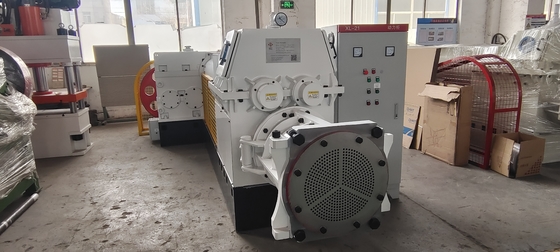 11 รอบ / นาที Spindle ความเร็ว Vacuum Extruder สําหรับเครื่องทําอิฐดินแดง กว้าง 340 มม