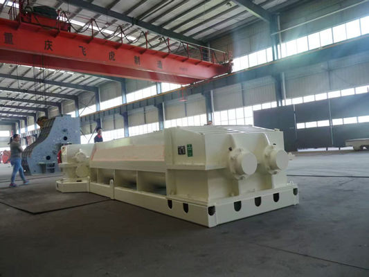 โรงผสมอิฐดินเหนียวกำลังการผลิตอุปกรณ์ผสมเครื่องอัดรีดเพลาคู่ 120 ตันต่อชั่วโมงจาก BBT