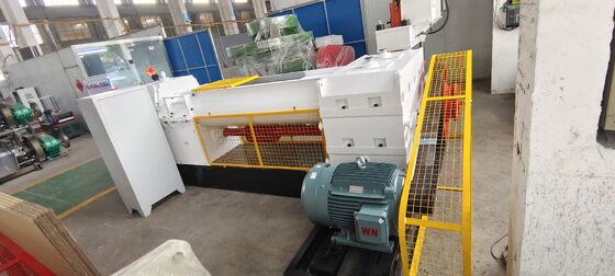 สายการผลิตอิฐอัตโนมัติแบบกำหนดเองเครื่องทำอิฐดินเผา / เครื่องอิฐดินอัดรีดอัตโนมัติที่ปรับแต่งได้